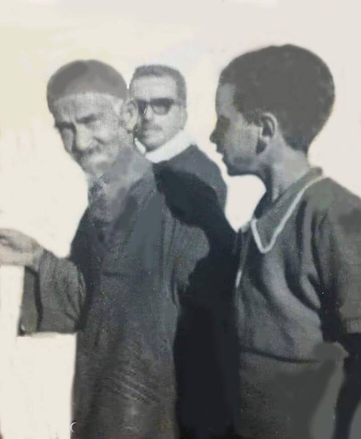 صور نادرة لأبونا يسطس الانطوني